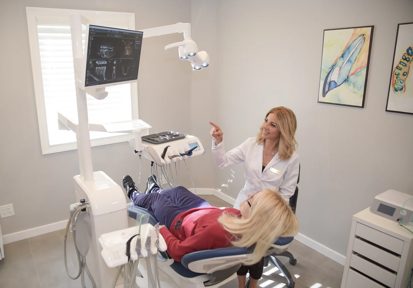Elite Smiles of La Jolla dentist with patient